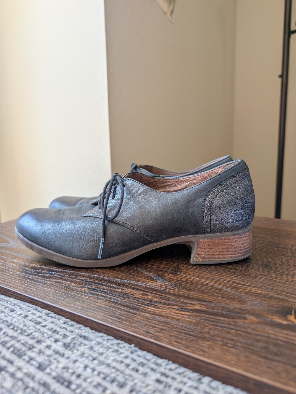 Dansko Louise Oxford Black Leather Lace Up Low Block Heel Shoes